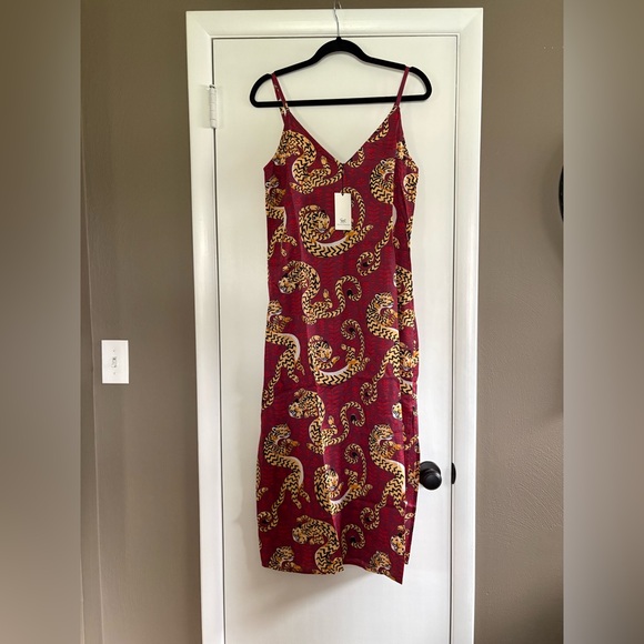 PrintFresh Twisted Tiger - Eco Satin Chic To Sleep Nightie - Merlot - Picture 2 of 9